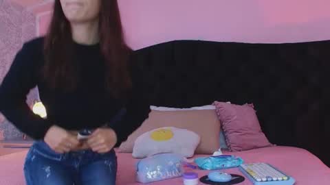 Julieta  online show from June 2026 12:04:02 PM