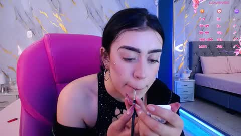 Snapshot of julieta_de_los_angeles chatting on February 2025 09:44:01 AM Julieta online show from February 2025 09:44:01 AM