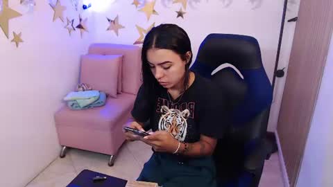 julieta_fn online show from June 2026 01:48:02 PM