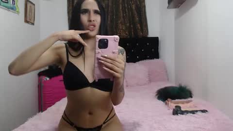 Julieta.  online show from April 2026 09:04:01 AM