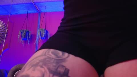  Julieta  online show from February 2026 12:00:01 PM