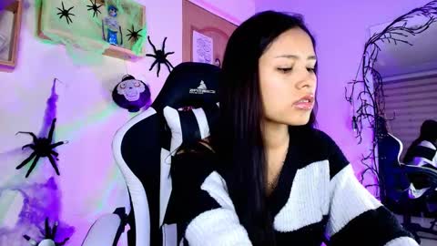 Snapshot of julietaa1_ chatting on October 2025 10:15:01 PM juli online show from October 2025 10:15:01 PM