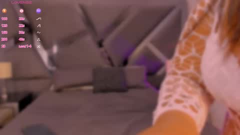 andara velez online show from October 2025 03:49:01 AM