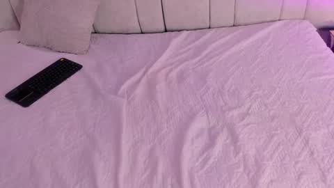 andara velez online show from October 2025 03:44:02 PM