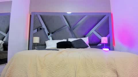 andara velez online show from November 2025 02:44:01 AM