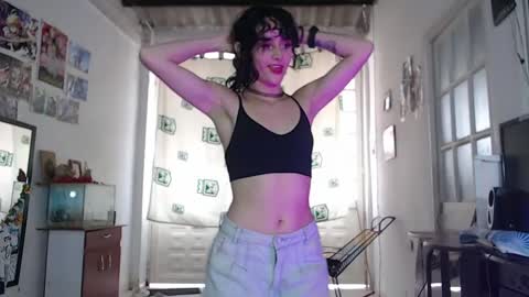 Julieta Jaguar online show from January 2025 02:07:01 PM