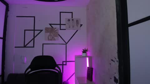 julietakane online show from September 2025 04:01:01 AM