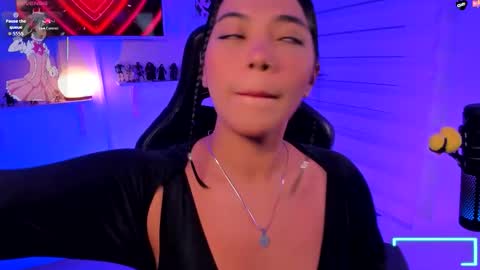 Snapshot of julietariverss chatting on November 2025 08:00:02 AM Julieta online show from November 2025 08:00:02 AM