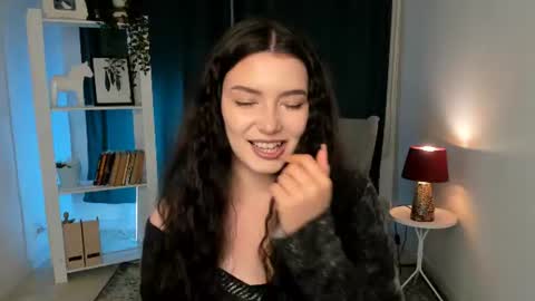 Julieta or Jully online show from July 2026 10:05:01 PM