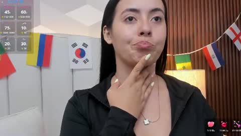 Snapshot of julietasantos__ chatting on July 2026 06:23:01 PM Julieta Santos online show from July 2026 06:23:01 PM