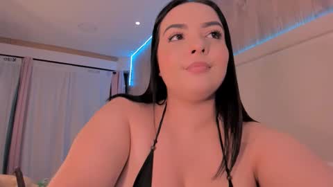 Snapshot of julietavargas chatting on October 2025 01:31:02 PM Julieta Vargas online show from October 2025 01:31:02 PM