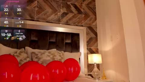 Snapshot of julietawild chatting on February 2025 04:14:02 AM Julieta Wild online show from February 2025 04:14:02 AM