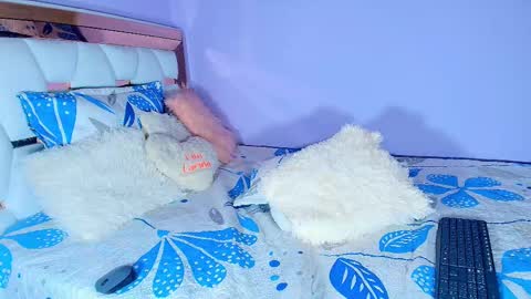 Snapshot of julieth_rossi chatting on September 2025 10:34:02 PM julieth rossi online show from September 2025 10:34:02 PM