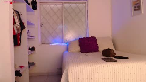 Snapshot of julieth_spencer1 chatting on October 2025 12:09:01 PM Julieta online show from October 2025 12:09:01 PM