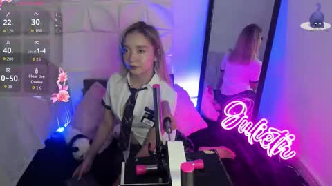 Snapshot of juliethmosss chatting on October 2025 09:04:01 PM Julieth online show from October 2025 09:04:01 PM