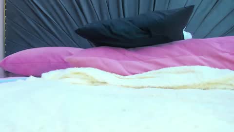 Snapshot of juliett_horny chatting on February 2025 05:08:01 PM juliett online show from February 2025 05:08:01 PM