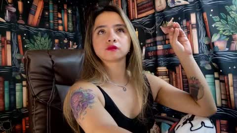 Snapshot of julietta__jackson chatting on March 2025 08:10:02 PM Julietta Jackson online show from March 2025 08:10:02 PM