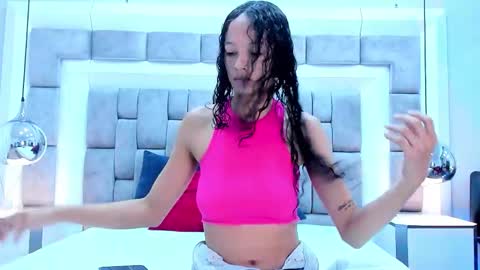 Hi guys It is a pleasure to have you here I am Julieta  online show from September 2025 11:56:02 AM