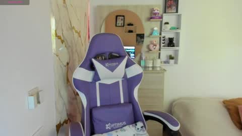 juliette online show from May 2026 04:37:01 PM