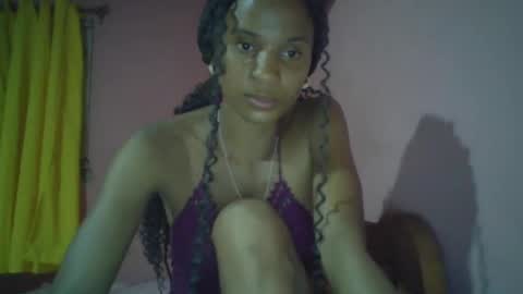 Snapshot of juliexexy chatting on December 2024 04:32:02 PM juliexexy online show from December 2024 04:32:02 PM
