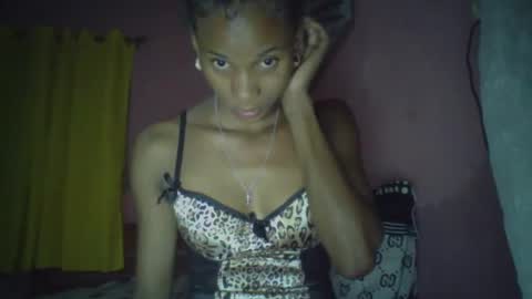 Snapshot of juliexexy chatting on January 2025 04:40:01 PM juliexexy online show from January 2025 04:40:01 PM
