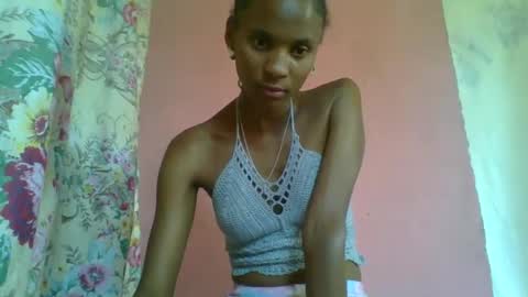 Snapshot of juliexexy chatting on January 2025 09:01:01 AM juliexexy online show from January 2025 09:01:01 AM