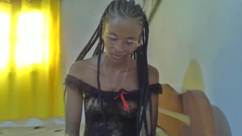 Snapshot of juliexexy chatting on February 2025 09:28:01 AM juliexexy online show from February 2025 09:28:01 AM