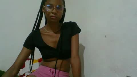 Snapshot of juliexexy chatting on February 2025 11:12:01 PM juliexexy online show from February 2025 11:12:01 PM
