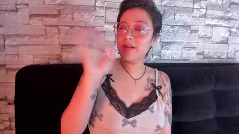 Snapshot of juliexxxtasy chatting on October 2025 08:10:01 PM Julieta online show from October 2025 08:10:01 PM