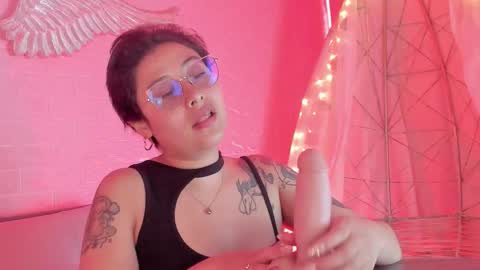 Snapshot of juliexxxtasy chatting on October 2025 07:58:02 PM Julieta online show from October 2025 07:58:02 PM