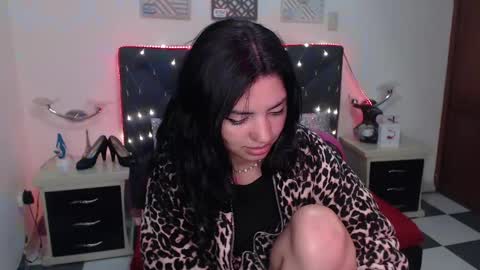 Juliieth Miller online show from January 2025 09:32:01 AM