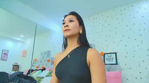 Snapshot of jullietareyes chatting on October 2025 11:42:01 AM Julieta Reyes online show from October 2025 11:42:01 AM