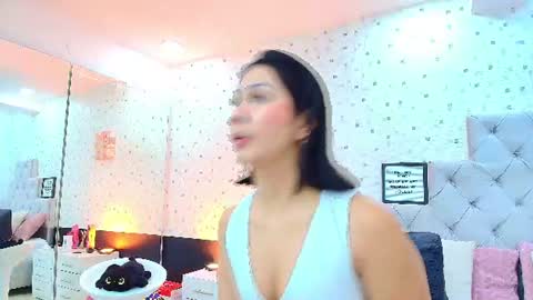 Julieta Reyes   online show from June 2026 11:48:02 AM