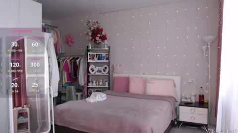 Snapshot of julvilnet chatting on February 2026 06:25:02 AM Julia online show from February 2026 06:25:02 AM