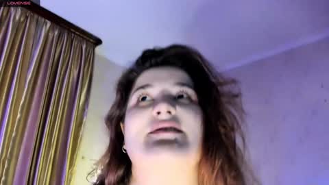 Snapshot of july_slowdive chatting on January 2025 03:26:01 PM Julie online show from January 2025 03:26:01 PM