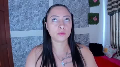 Snapshot of julybravo chatting on September 2025 11:44:01 AM juliana online show from September 2025 11:44:01 AM