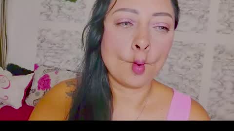 juliana online show from June 2026 10:58:01 PM
