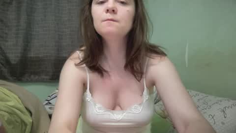 Snapshot of juna_cute chatting on February 2025 04:01:01 AM Juna inclusive online show from February 2025 04:01:01 AM