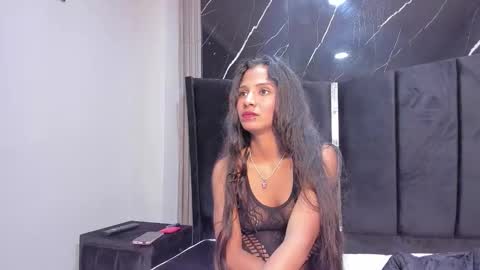 Snapshot of juna_hyl chatting on February 2026 02:11:01 AM juna_hyl online show from February 2026 02:11:01 AM