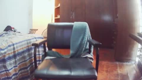 Mia online show from February 2025 10:46:01 AM