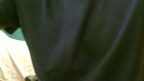 Mia online show from September 2025 03:28:01 PM