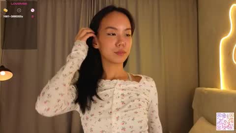 Snapshot of juniebogany chatting on October 2025 06:07:02 PM Bella online show from October 2025 06:07:02 PM