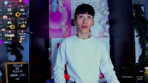 Snapshot of juniior0_0 chatting on February 2025 10:14:02 PM Junior online show from February 2025 10:14:02 PM