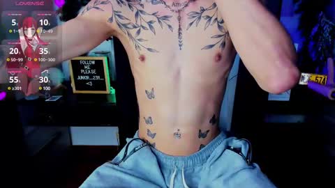 Snapshot of juniior0_0 chatting on March 2025 03:40:01 PM Junior online show from March 2025 03:40:01 PM