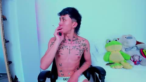 Snapshot of juniior0_0 chatting on October 2025 07:14:02 PM Junior online show from October 2025 07:14:02 PM