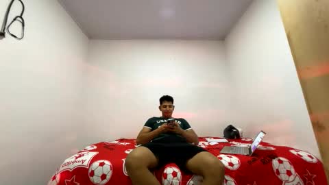 junior_osorio_2 online show from January 2026 02:48:02 AM