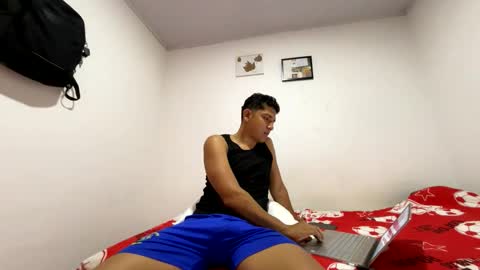 junior_osorio_2 online show from February 2026 02:29:01 AM