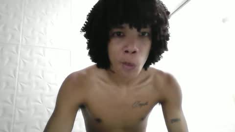 junior_thegoldenboy online show from May 2026 02:13:02 PM