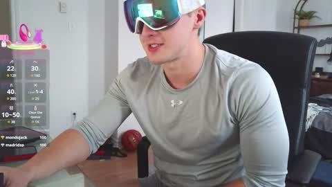 Snapshot of juniormadison69 chatting on March 2025 10:10:01 PM Junior Madison online show from March 2025 10:10:01 PM