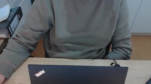 Snapshot of junk2711 chatting on November 2025 01:11:01 PM junk2711 online show from November 2025 01:11:01 PM